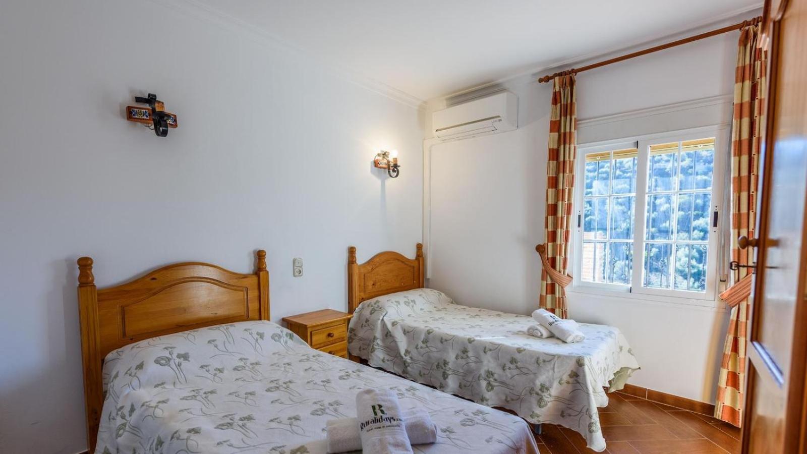 Villa El Terral Riogordo By Ruralidays Ngoại thất bức ảnh